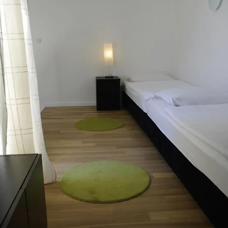 Santis10 Apartment