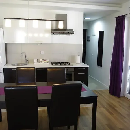 Santis10 Apartmán